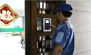 左右手家具安裝師傅上門服務(wù)過(guò)程 左右手家具安裝師傅上門服務(wù)過(guò)程